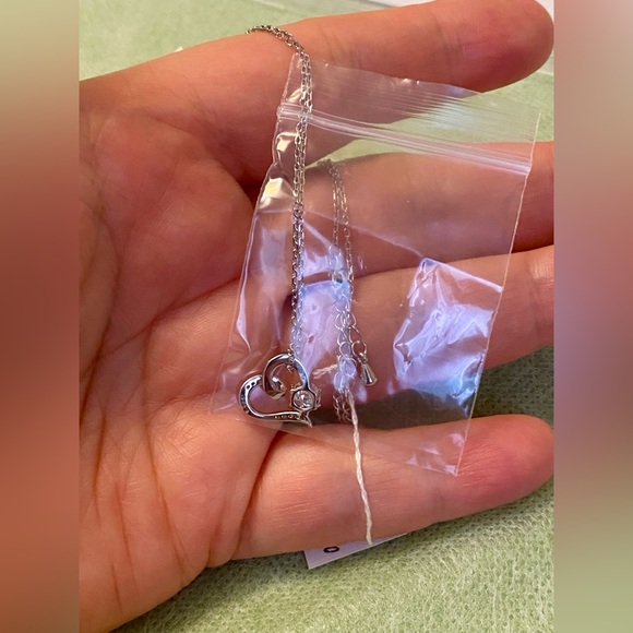 Sterling Silver & Lab-Diamond (Moissanite) necklace - Picture 3 of 6